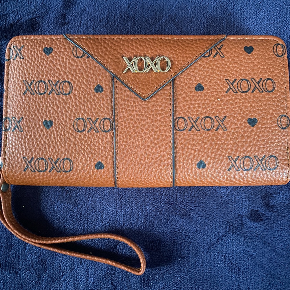 XOXO wallet brand new no tags
